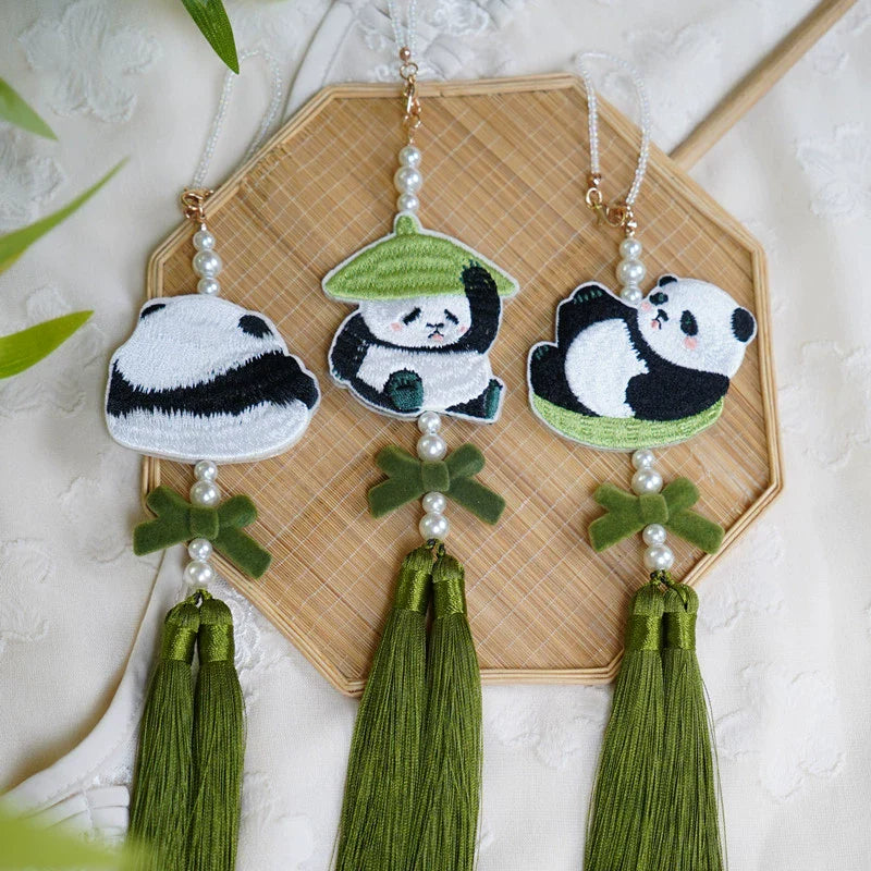Xiong Mao 熊貓 懶熊貓雙面刺繡吊飾