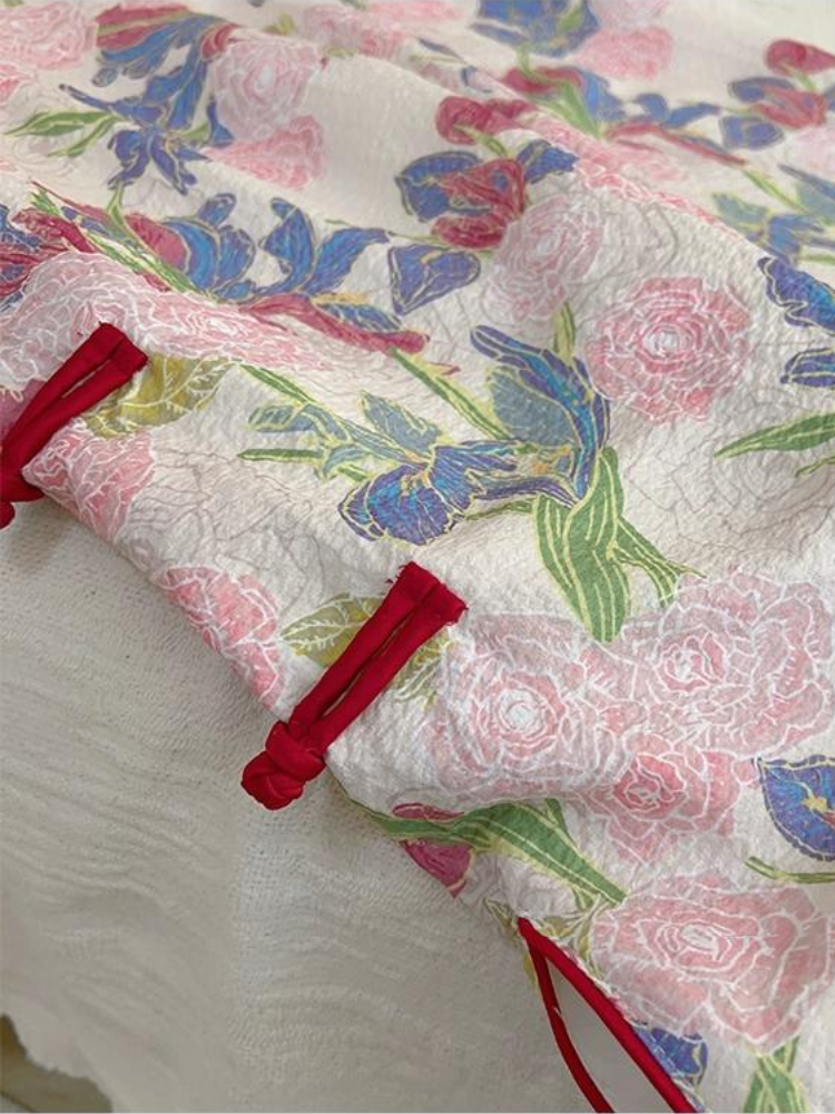 Nainai 奶奶 Grandma's Vintage Inspired Floral Short Sleeve Qipao