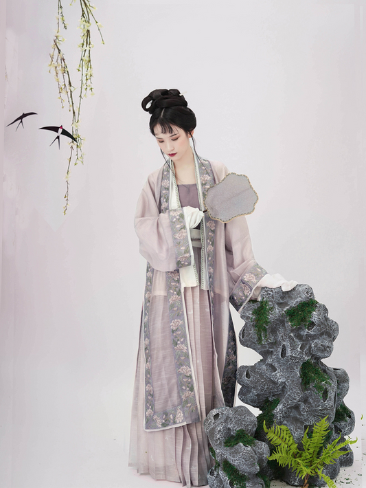 Xue Qing 雪青 Lilac Pearl Song Dynasty Ruqun