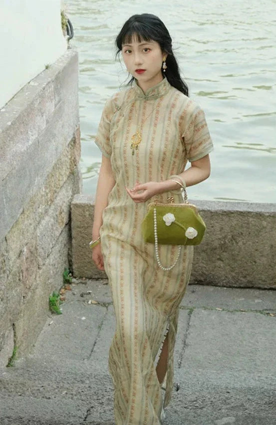 Cai Cao 采草 Kräutersammeln 1930er Doppellagiges Ramie-Pflanzen-Kurzarm-Qipao