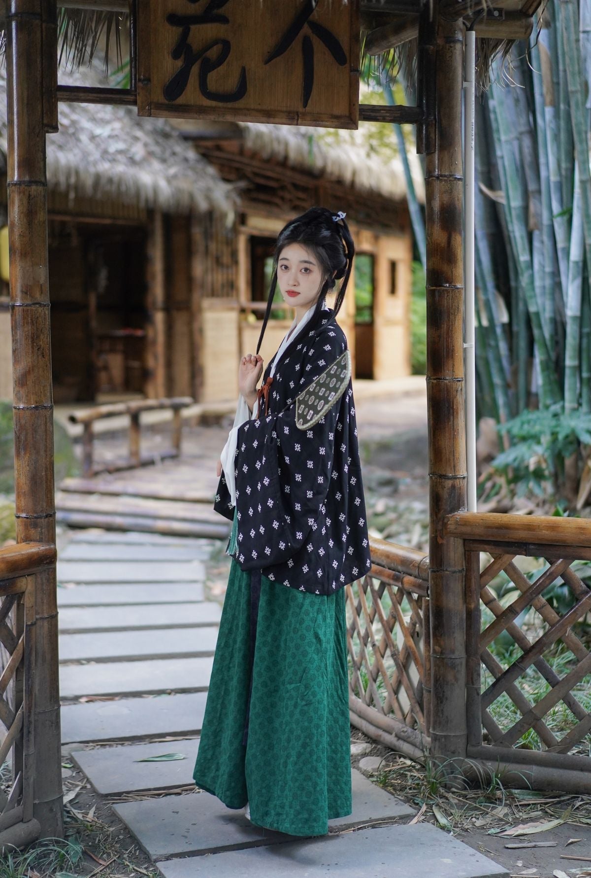 Baicao Shuang 百草霜 魏晉 男女通用純棉 褶衣與破裙襦裙