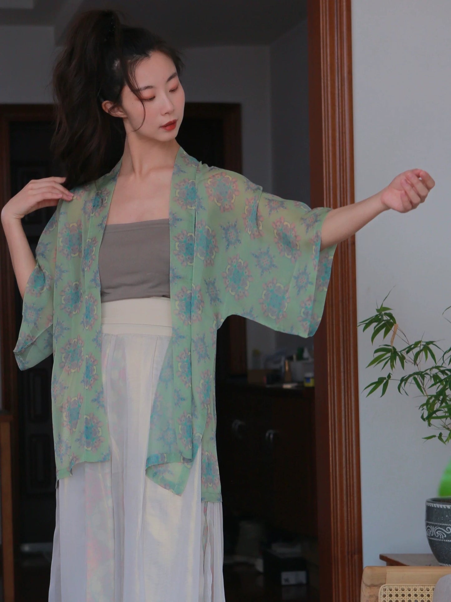 白桃宋制半臂襦裙套裝