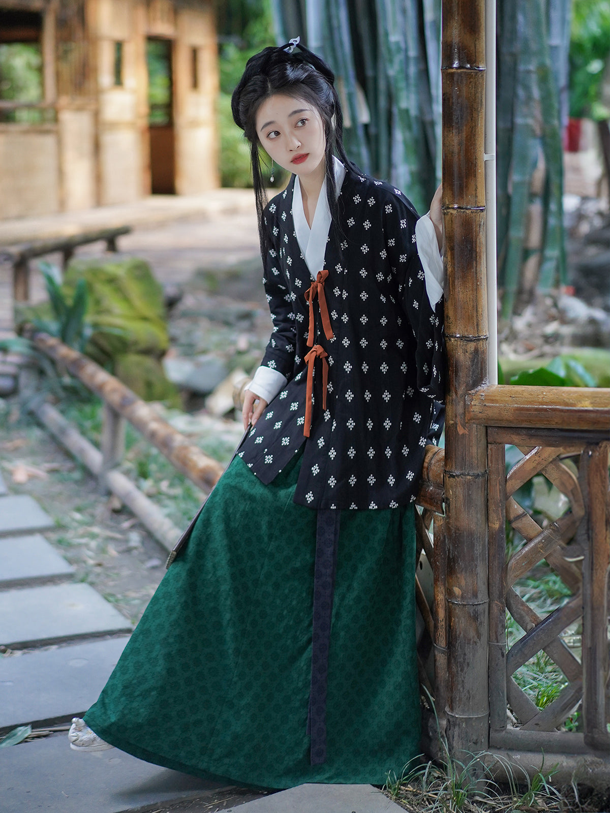 Baicao Shuang 百草霜 魏晉 男女通用純棉 褶衣與破裙襦裙