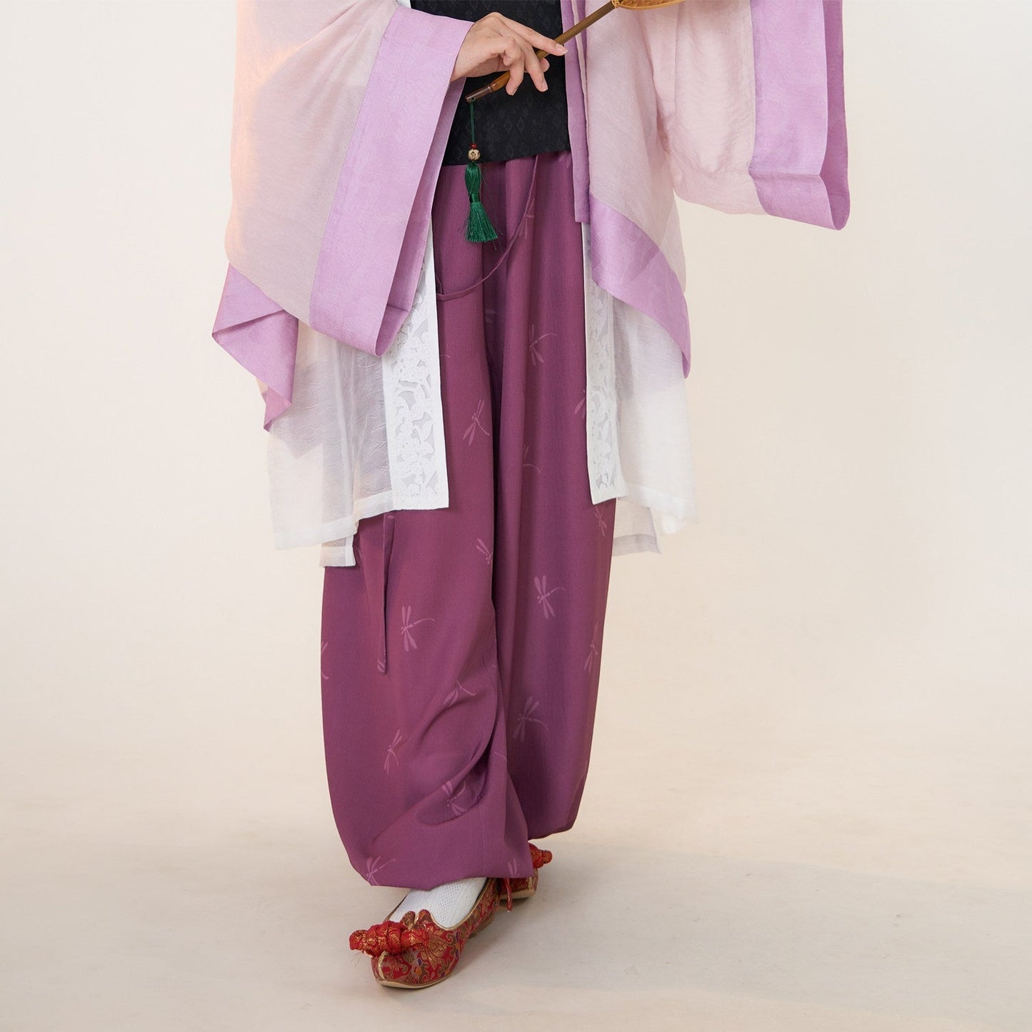 Chi Feng 驰风 Rushing Wind Southern Song Restoration Hedangku Pants & Haoxiu Racoon Sleeve Shanku Set