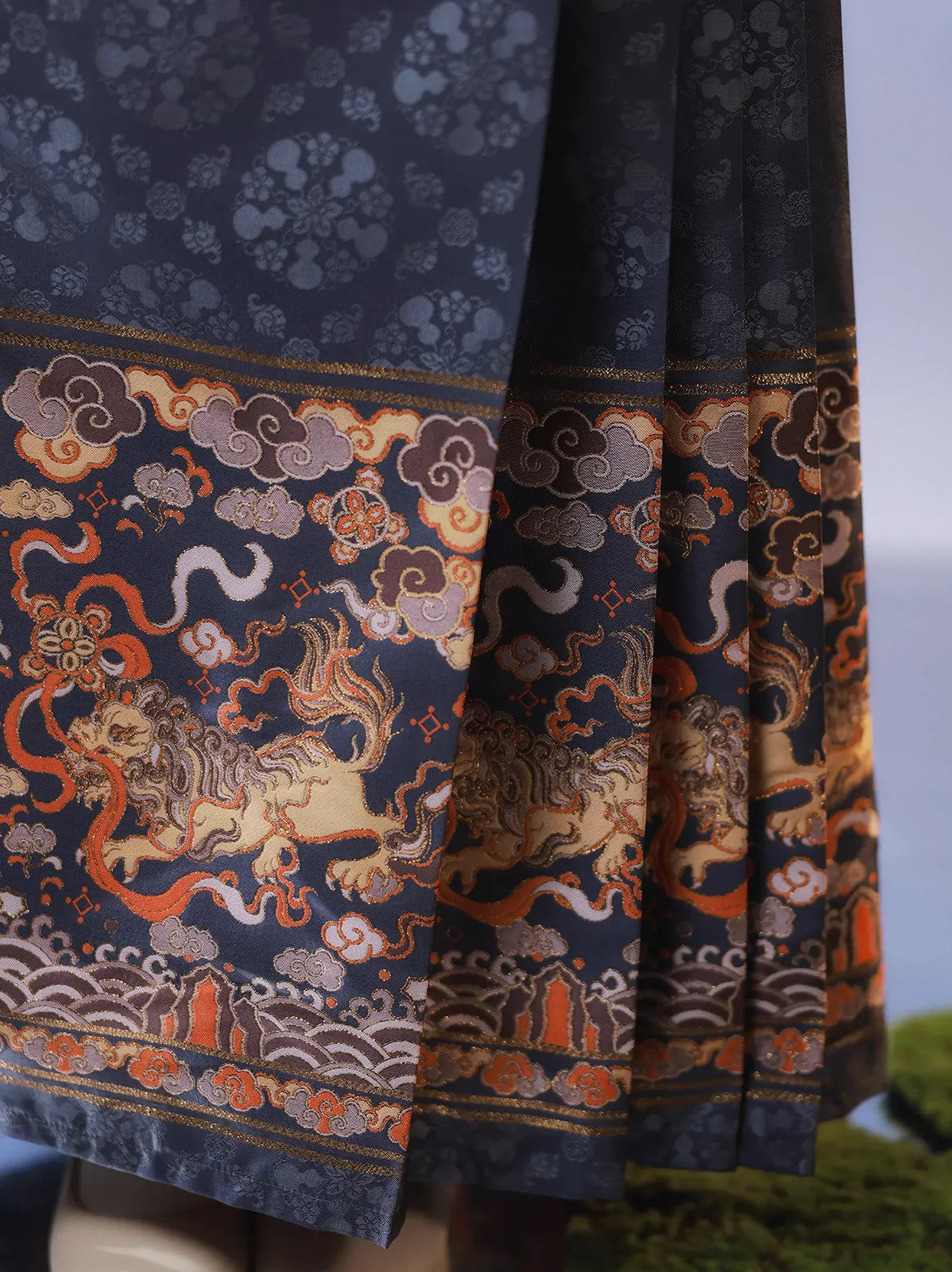 Shizi 狮子 Löwen-Mamianskirt