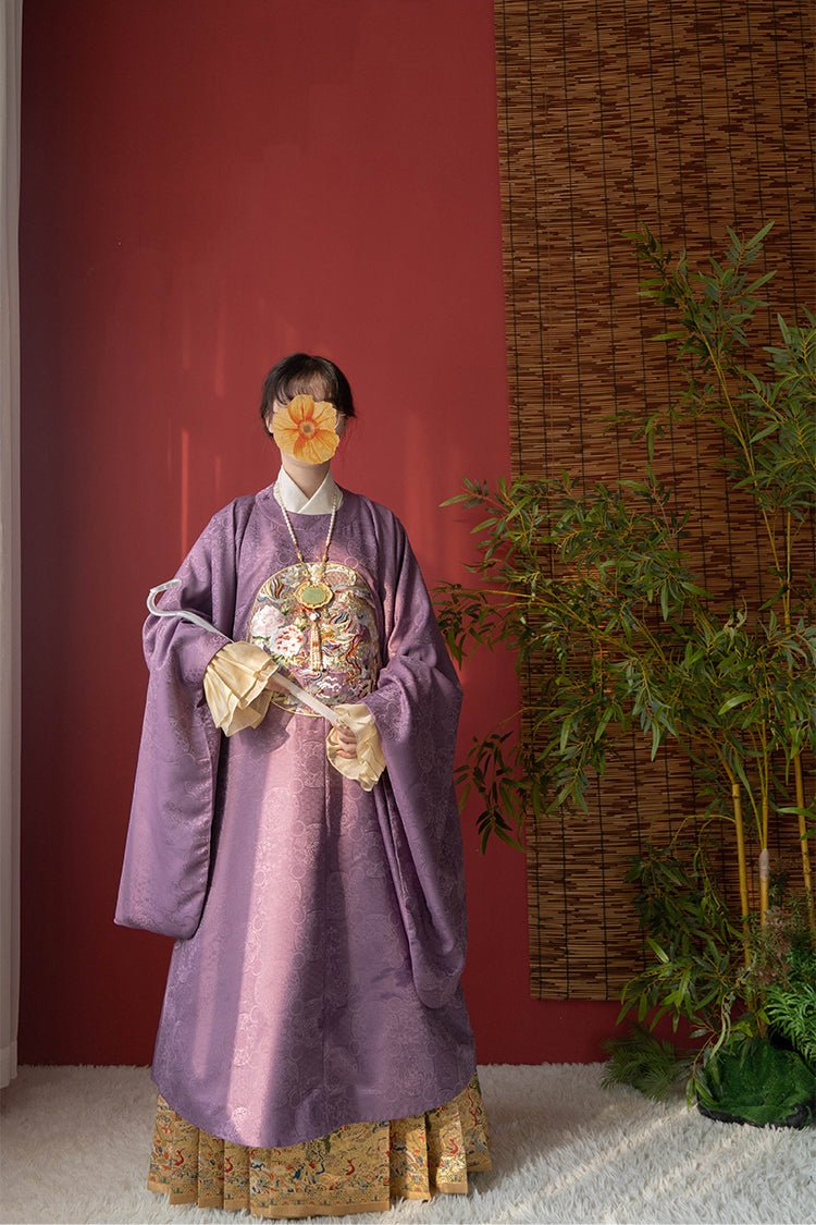 芍藥與龍 明制繡花圓領襖衫