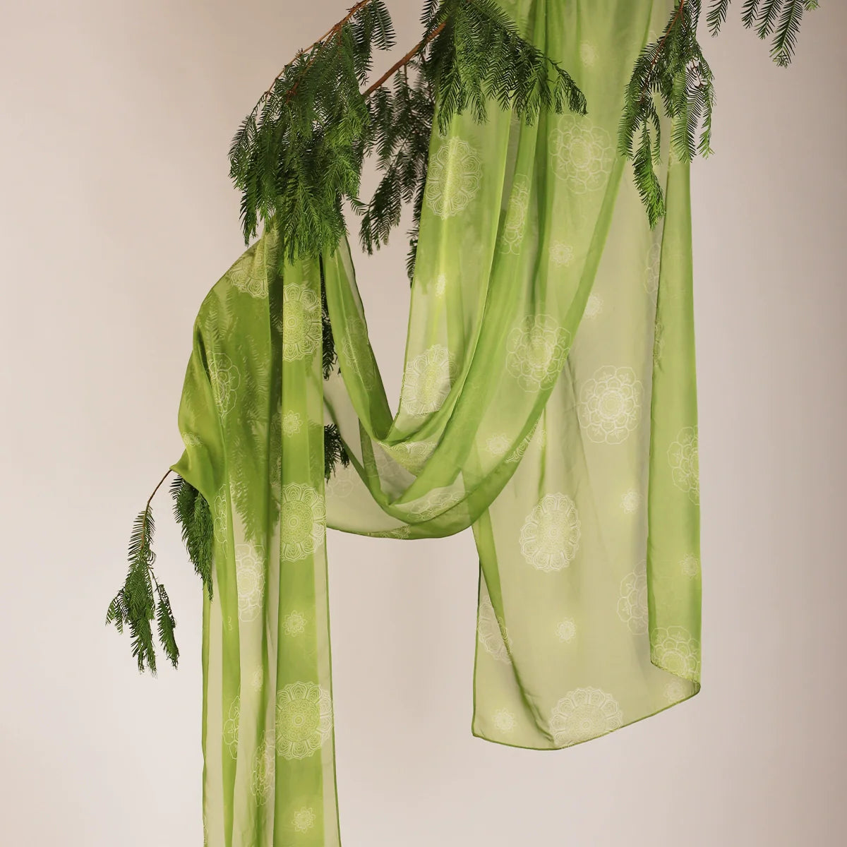 Cehai 策海 Besticktes Hezi-Set aus der Tang-Dynastie, restauriert, Qixiong Ruqun