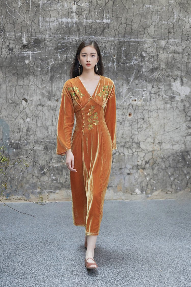 Ci Xiu 刺绣 Osmanthus Stickerei Samtkleid im neuen chinesischen Stil