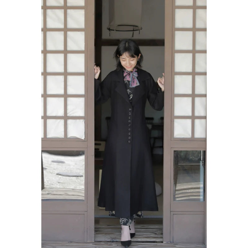 Mu Feng 沐风 „Reiner Wind“ A-linienförmiger Trenchcoat aus Wollmischung, inspiriert von den 1930er Jahren