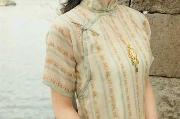 Cai Cao 采草 Kräutersammeln 1930er Doppellagiges Ramie-Pflanzen-Kurzarm-Qipao