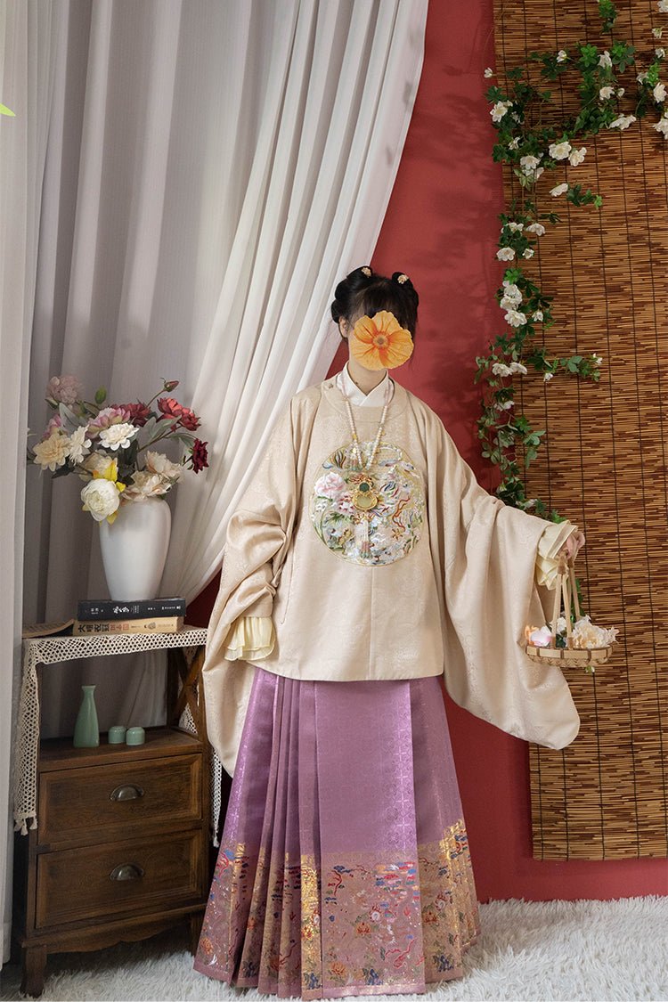芍藥與龍 明制繡花圓領襖衫