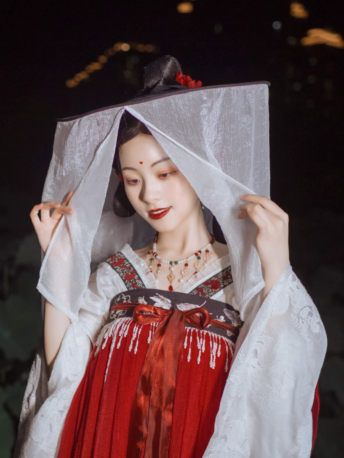 Chuan Zhu 串珠 Perlen Tang-Dynastie Modernisierter Weimao Schleierhut