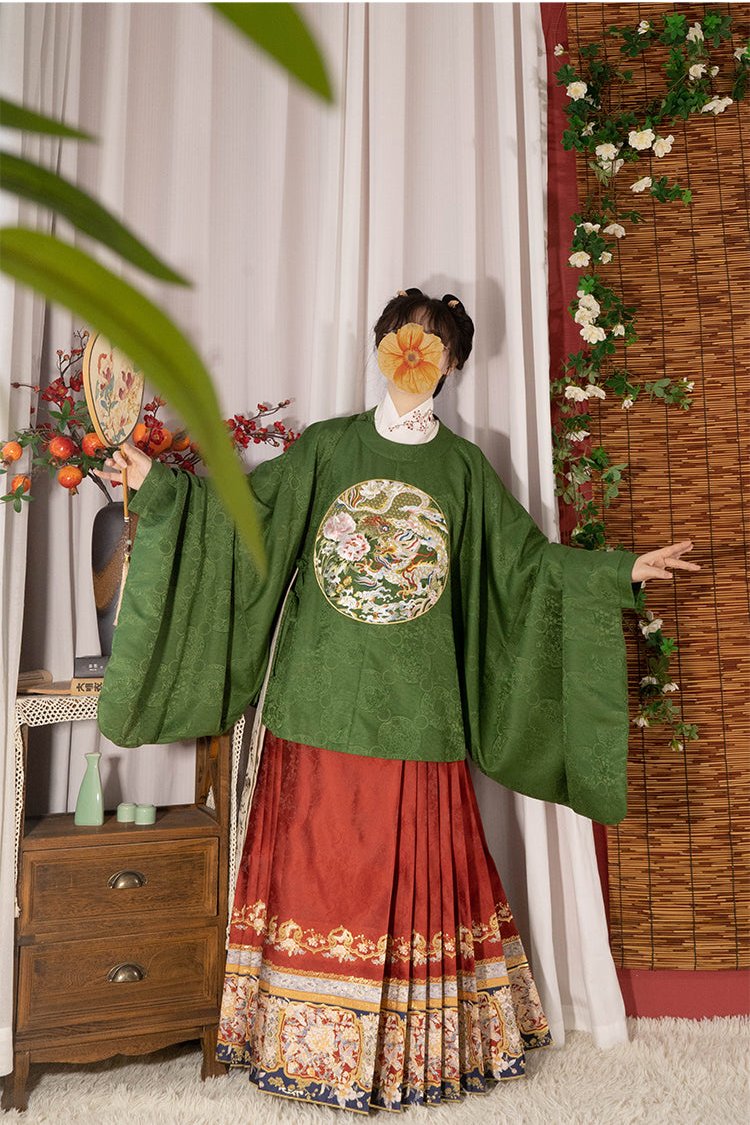 芍藥與龍 明制繡花圓領襖衫