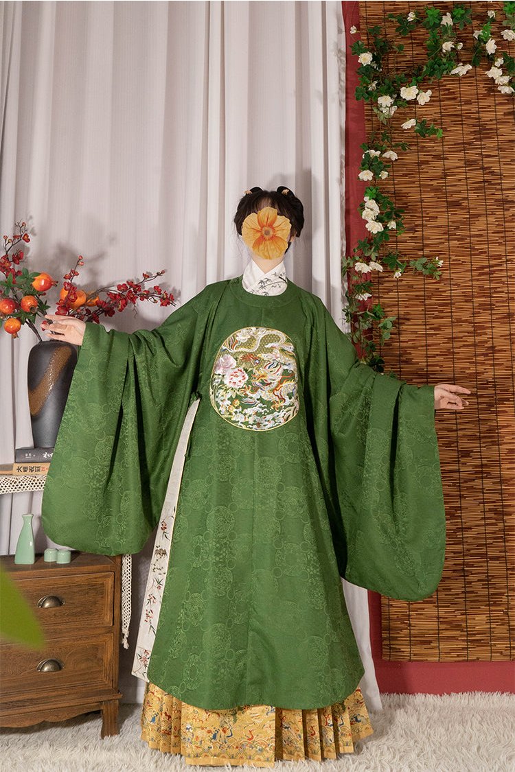 芍藥與龍 明制繡花圓領襖衫