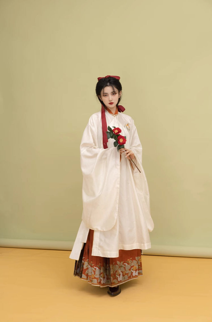 Tuzi 兔子燈籠莓 Bunny & Lantern Berry 馬面裙