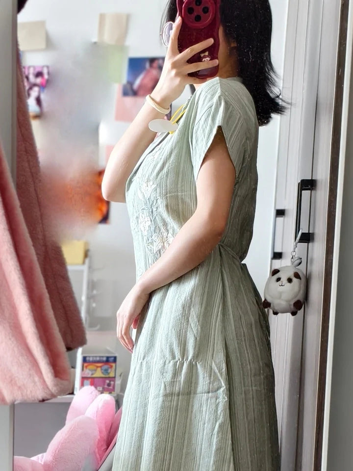 Lü Baihe 绿百合 Green Lily New Chinese Style Pure Cotton Round Collar Embroidered Day Dress