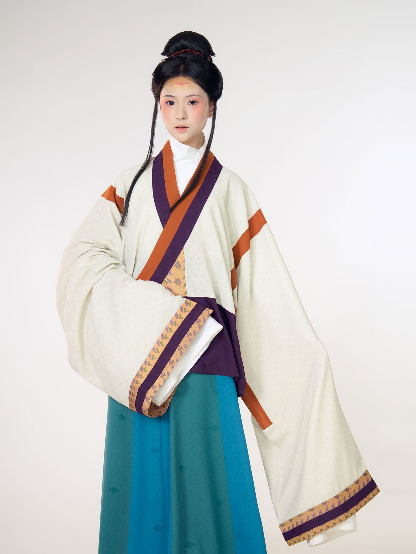 Wu Hang 五行 Five Elements Wei Jin Restoration Cross Collar Yaolan Ru Top & Poqun Skirt Set