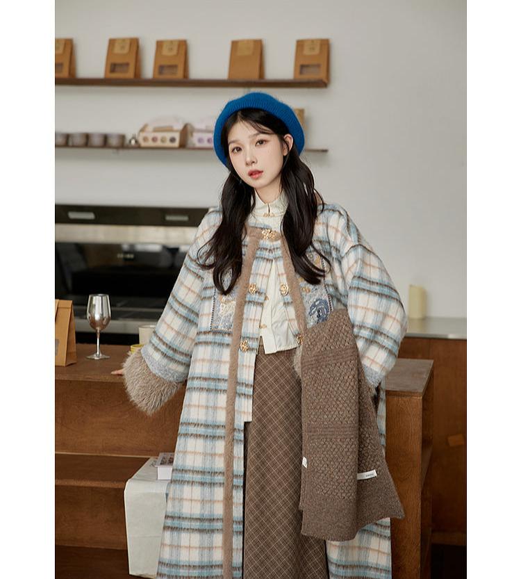Xue Hou 雪后 After the Snow Modernized Ming Yuanling Pi Ao Fuzzy Coat & Xuanqun Skirt Set