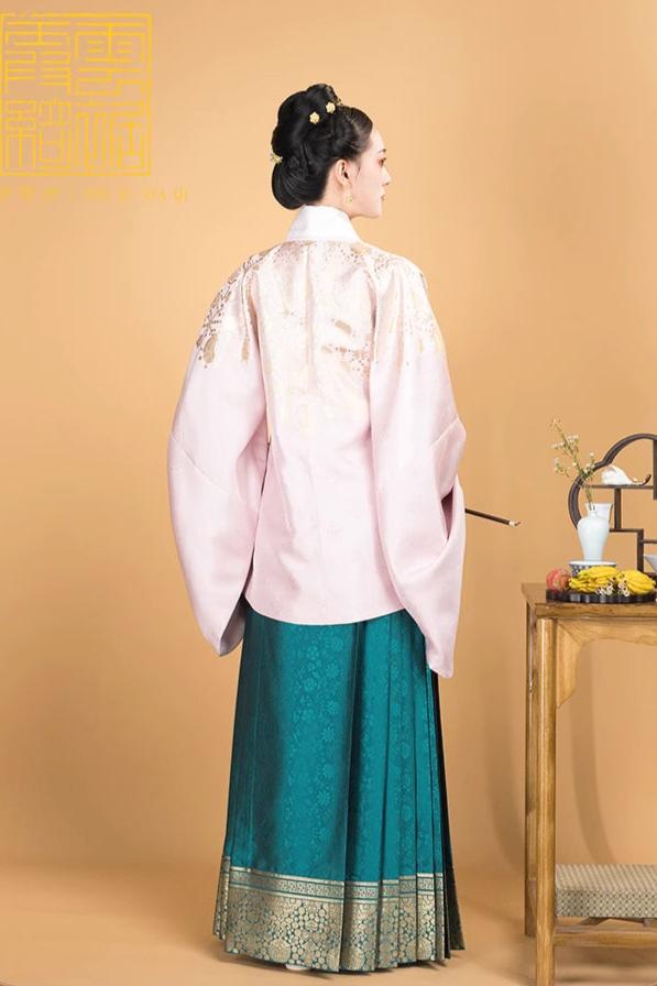Wan Zi 万字 Thousand Words Ming Dynasty Mamian Skirt