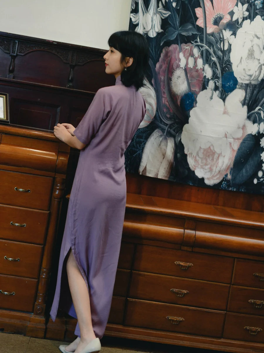 Qing Yan 轻烟 1930er Jahre Dusty Rose Halbarm Alltags-Qipao
