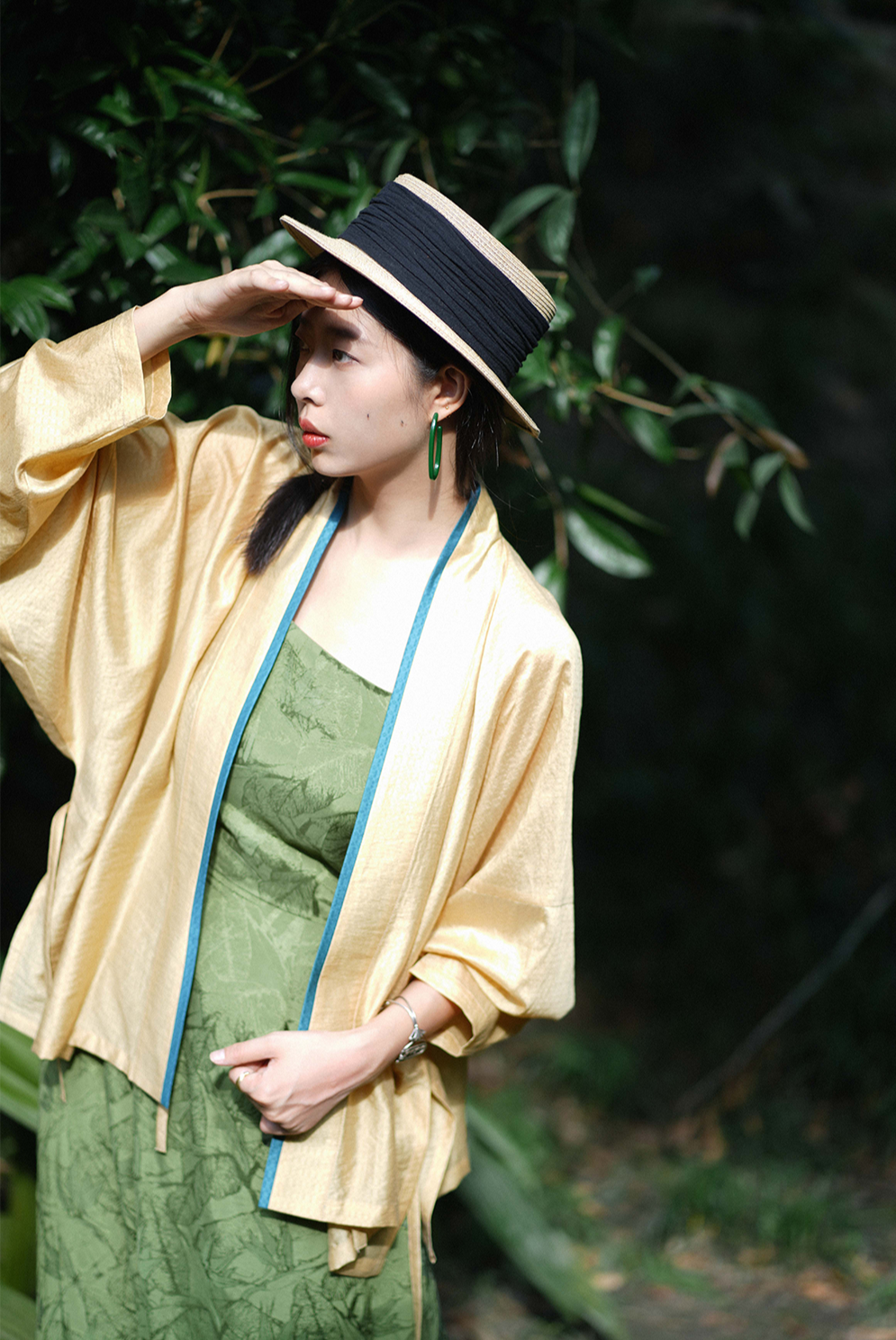 An Xiang 暗香 遠香現代改良宋制飛機袖擺疊裙套裝