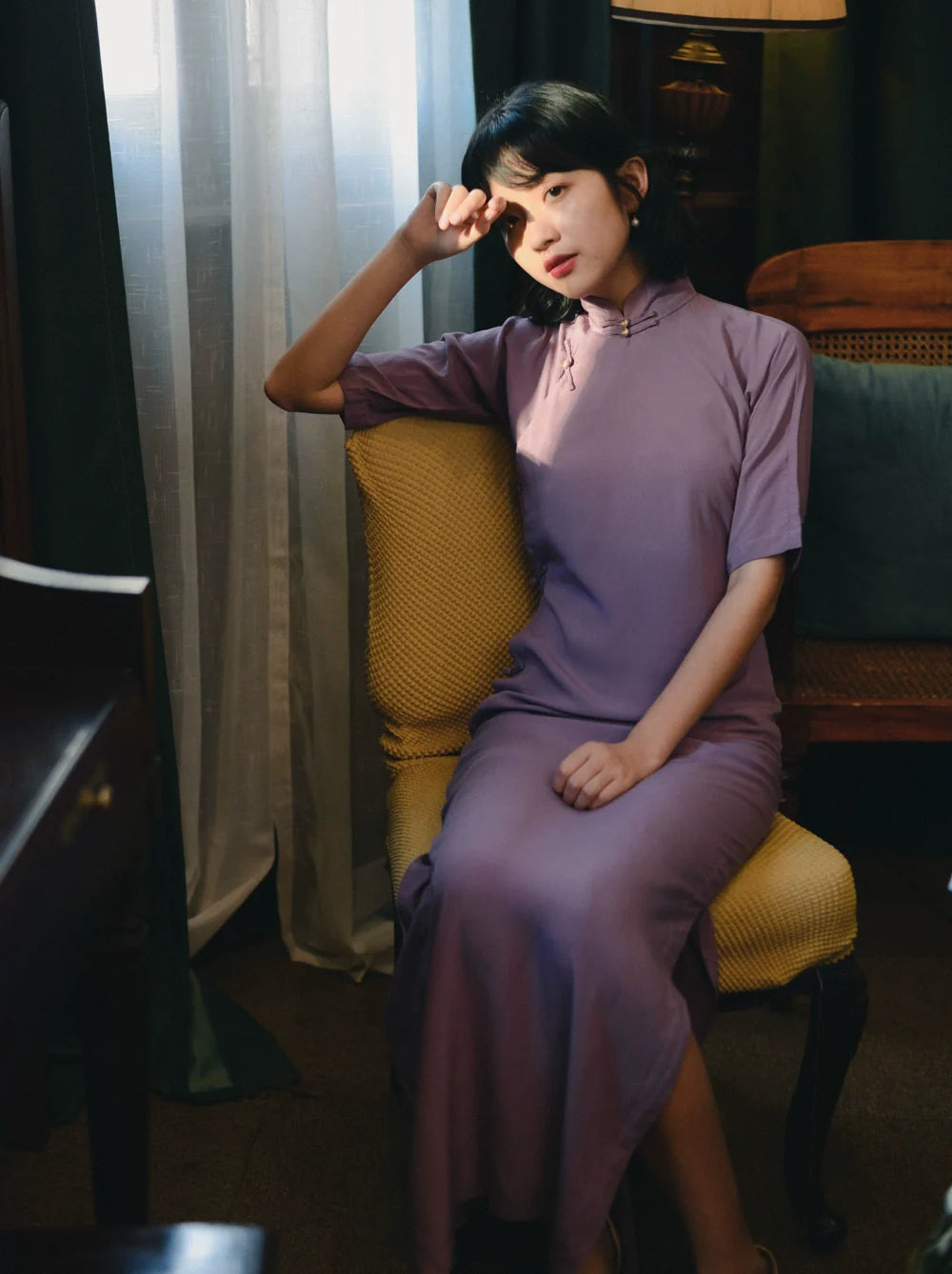 Qing Yan 轻烟 1930er Jahre Dusty Rose Halbarm Alltags-Qipao
