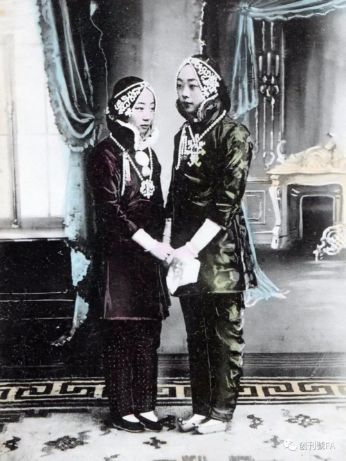 (預售) 浮光曦影 1910年代箭腿錦緞飾邊中腰褲